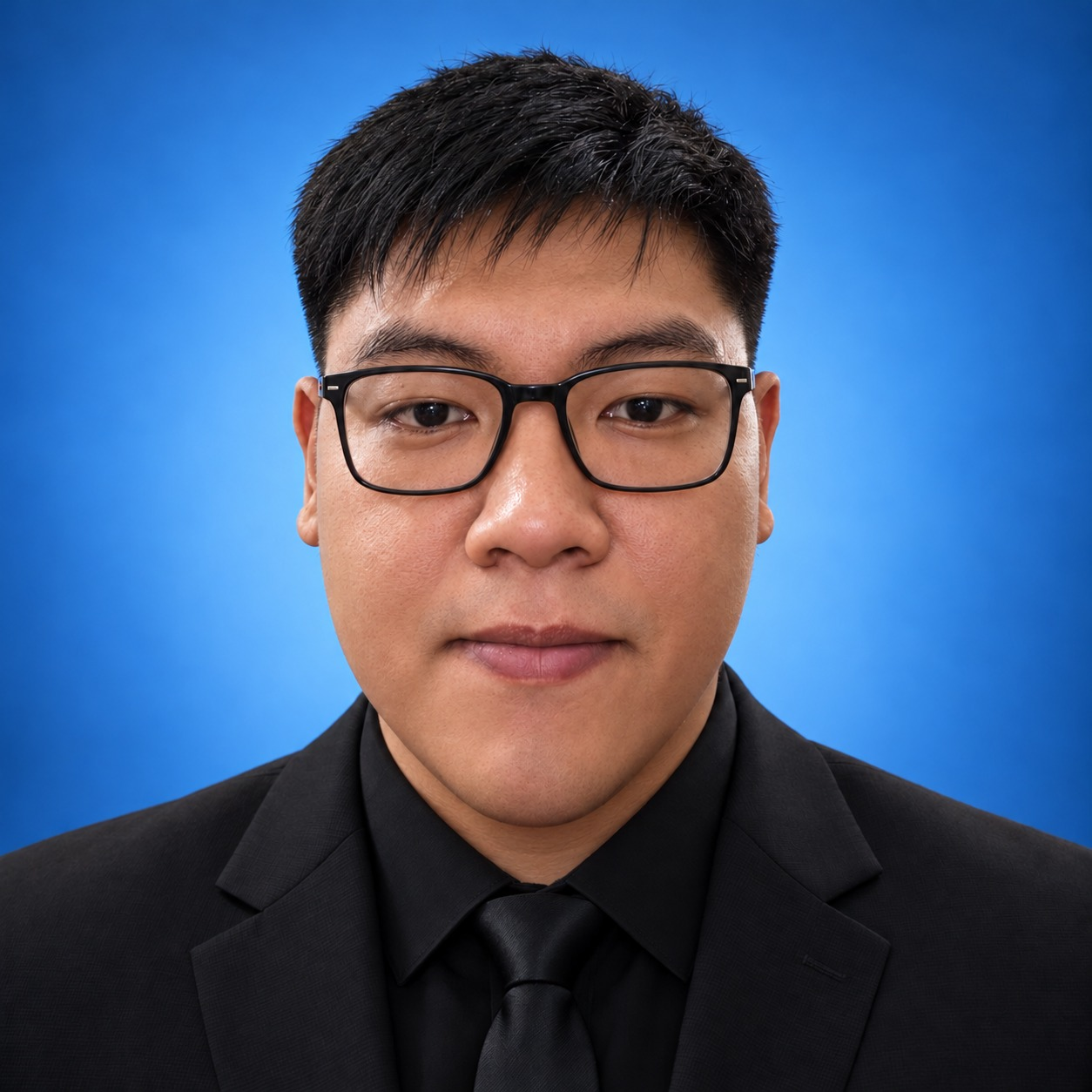 Professional portrait of Theo Salvian Andreas